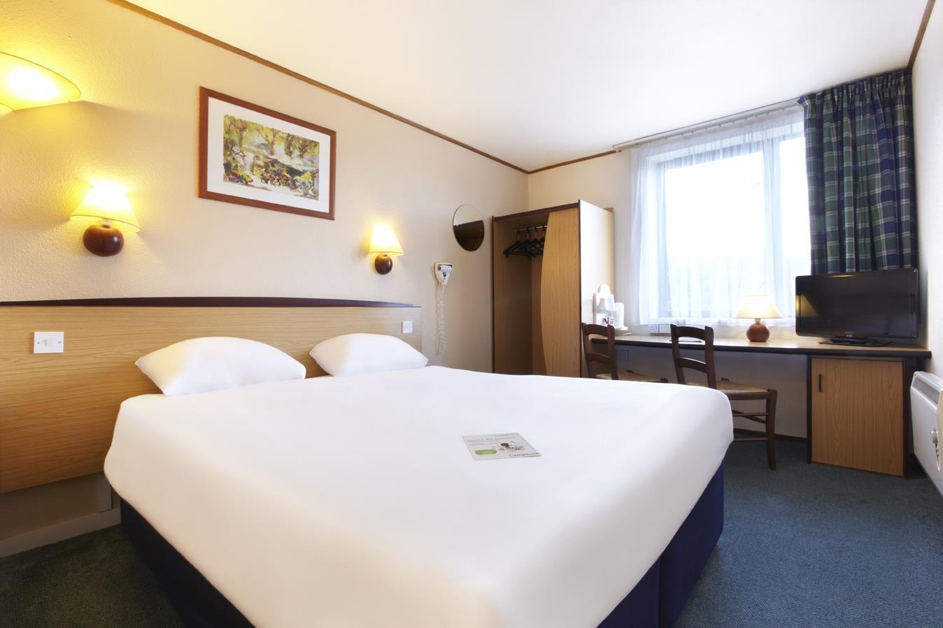 Campanile Hotel Cardiff Esterno foto
