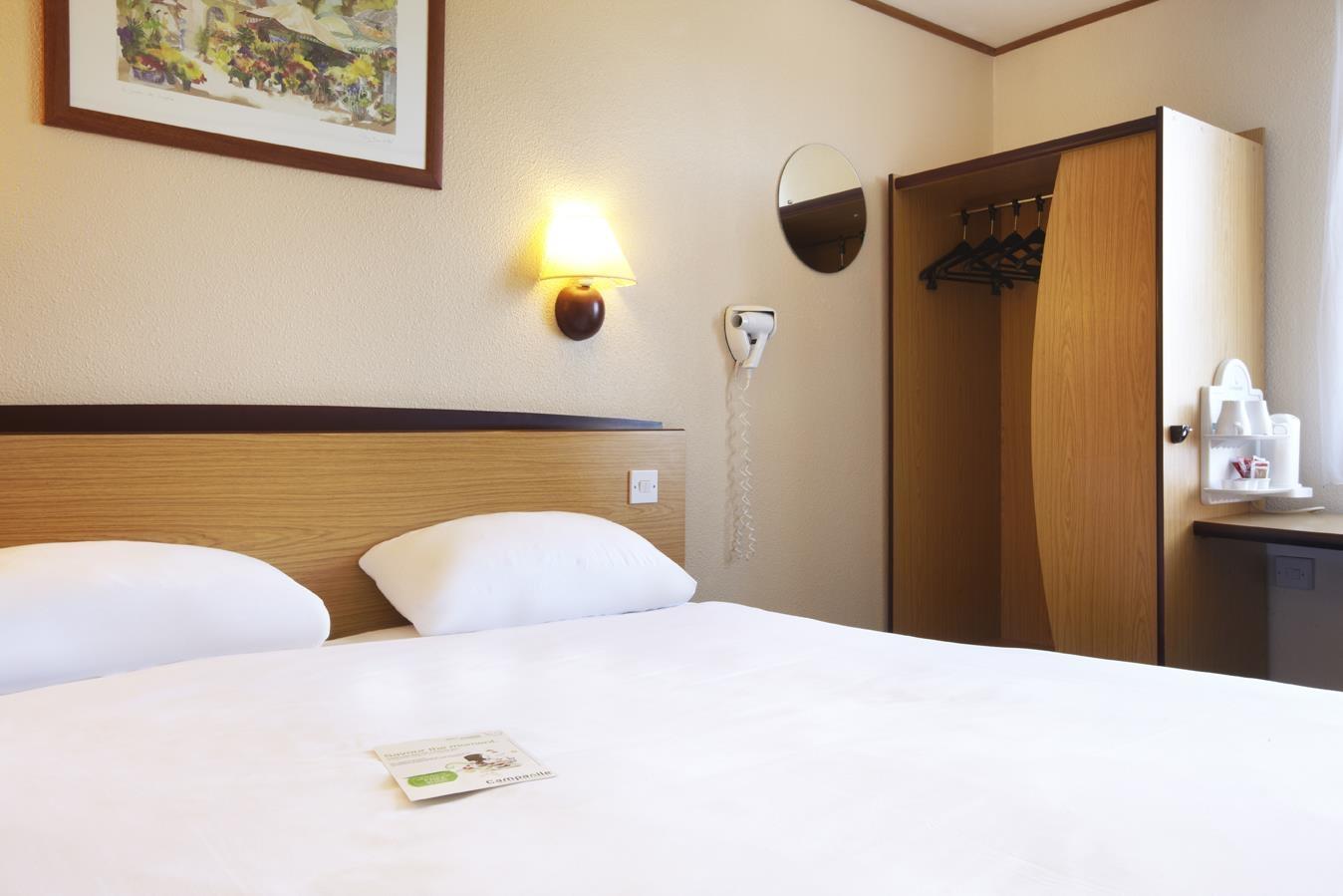 Campanile Hotel Cardiff Esterno foto